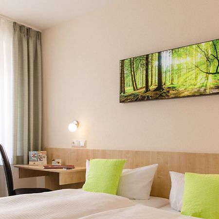 Akzent Hotel Meerfraeulein Wemding Esterno foto