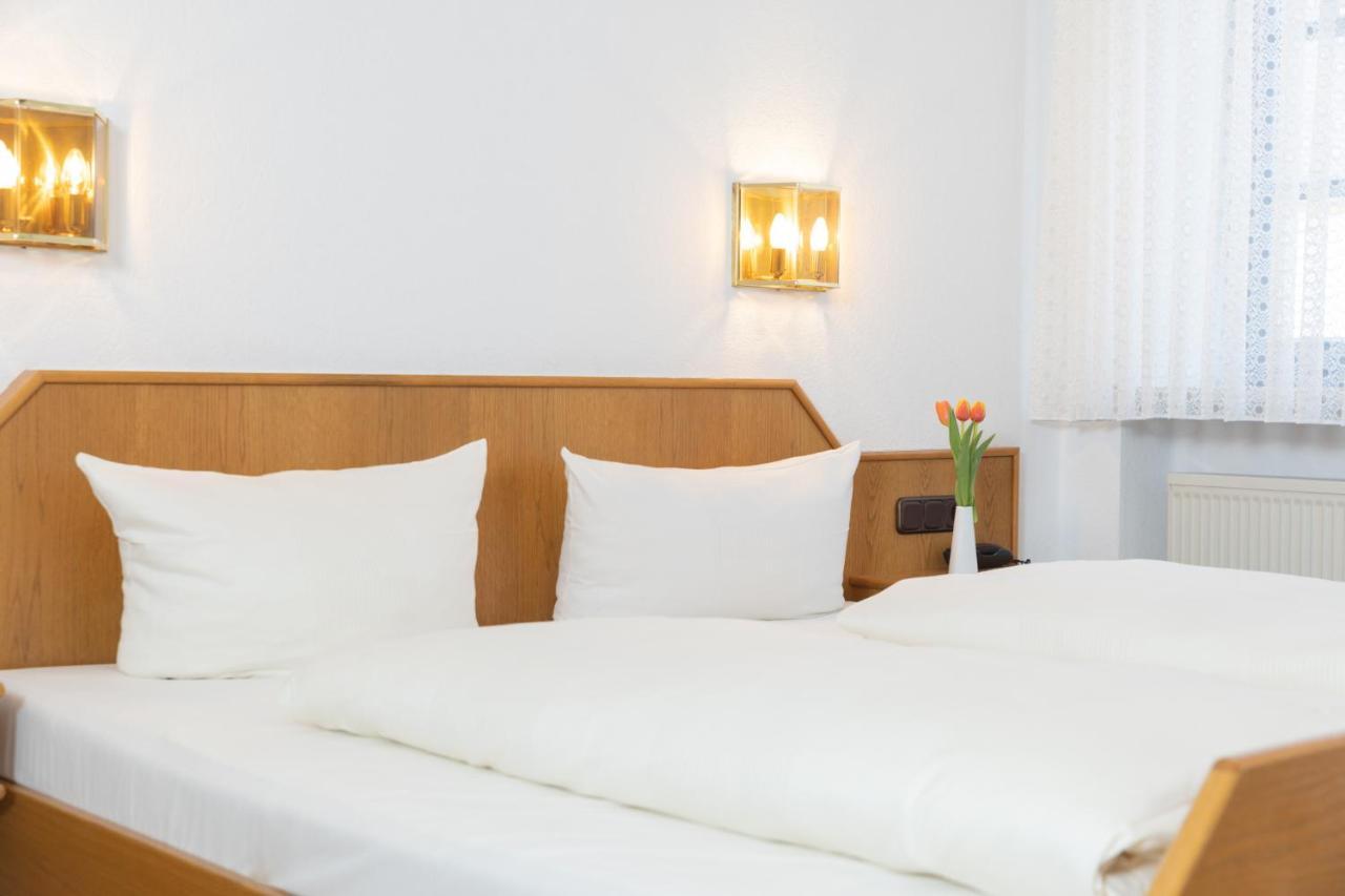 Akzent Hotel Meerfraeulein Wemding Esterno foto