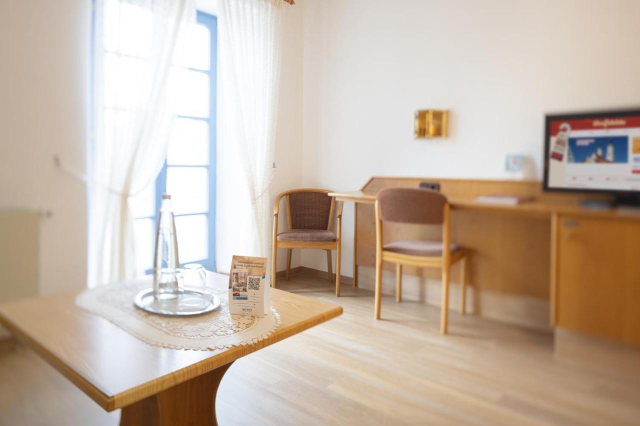 Akzent Hotel Meerfraeulein Wemding Esterno foto