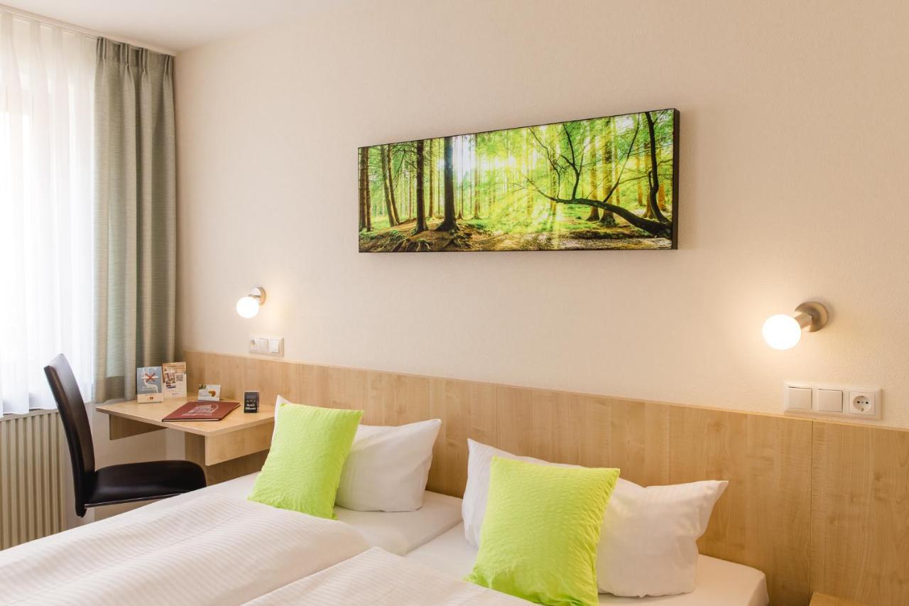 Akzent Hotel Meerfraeulein Wemding Esterno foto