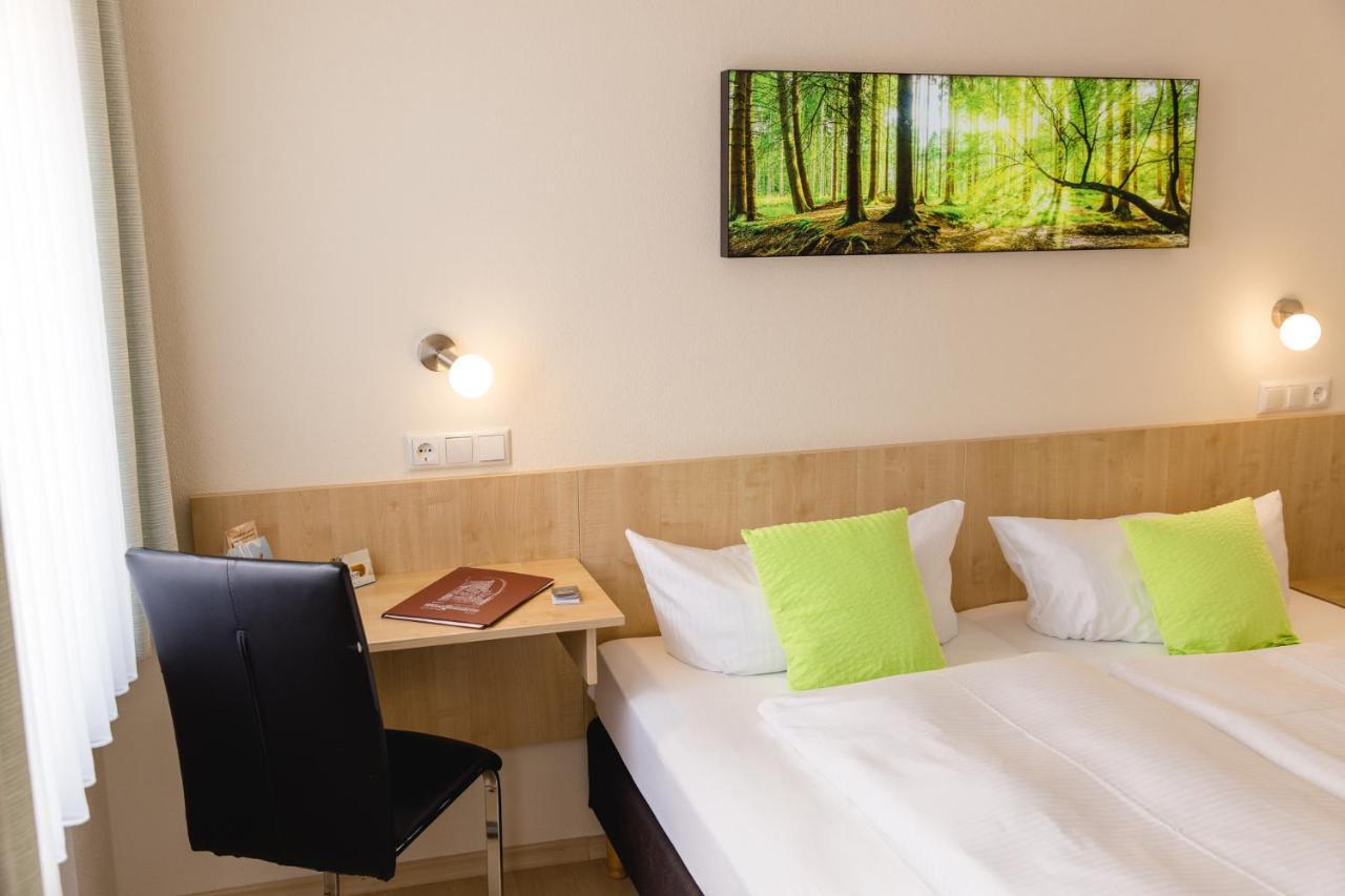 Akzent Hotel Meerfraeulein Wemding Esterno foto