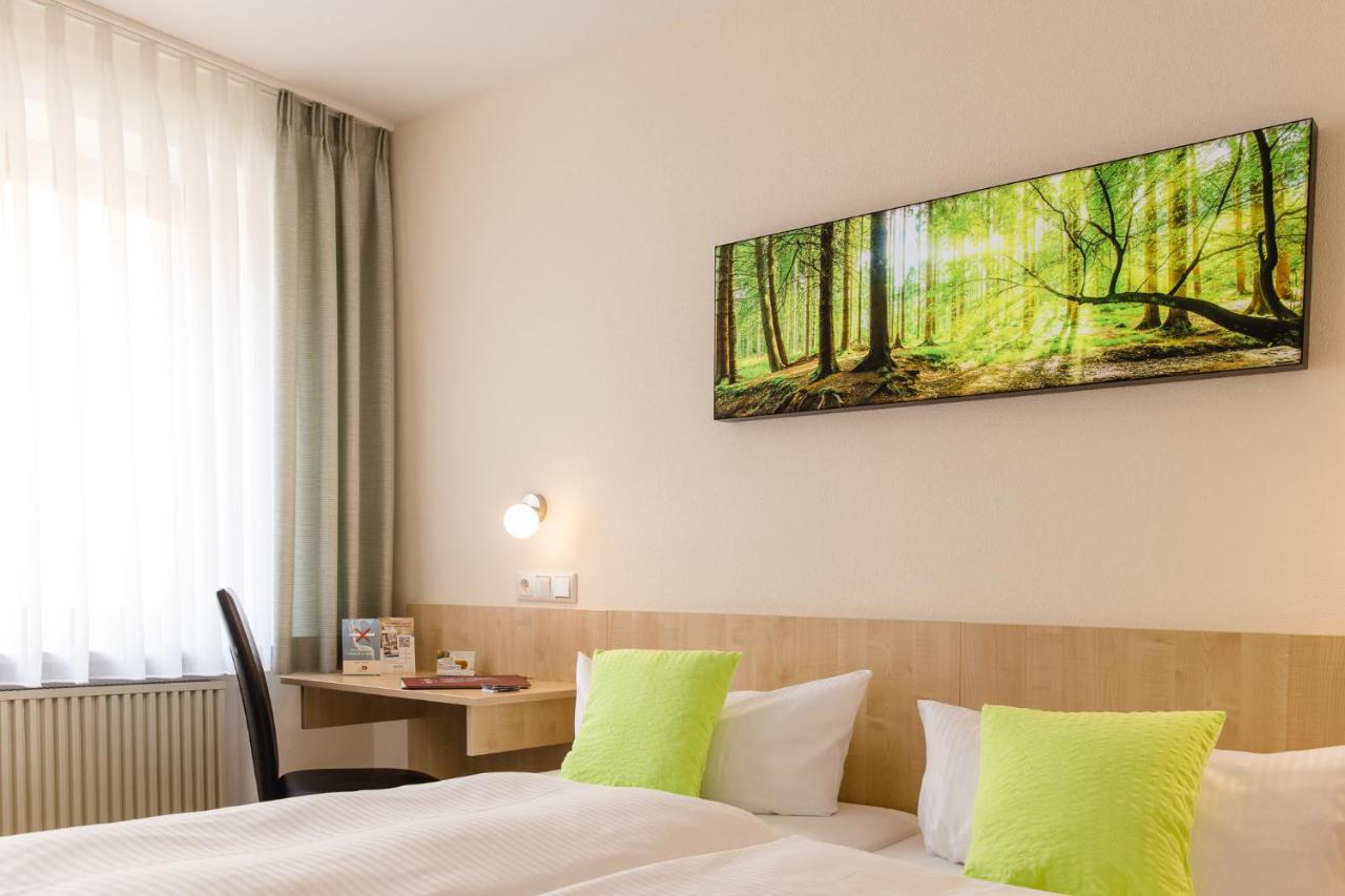 Akzent Hotel Meerfraeulein Wemding Esterno foto