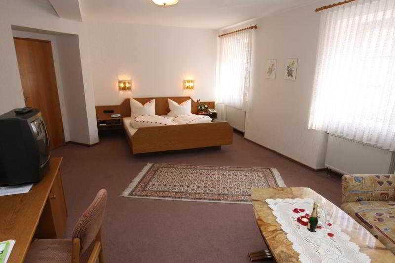 Akzent Hotel Meerfraeulein Wemding Esterno foto